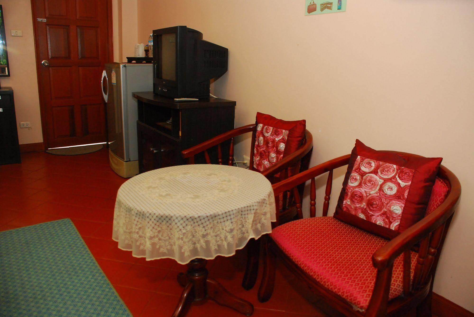 The Phen House Hotel Хуа Хин Екстериор снимка